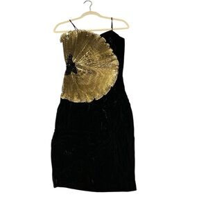 Vintage velvet‎ gold fan dress